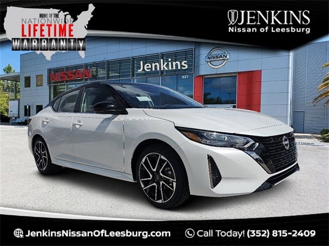 2025 Nissan Sentra SR's photo