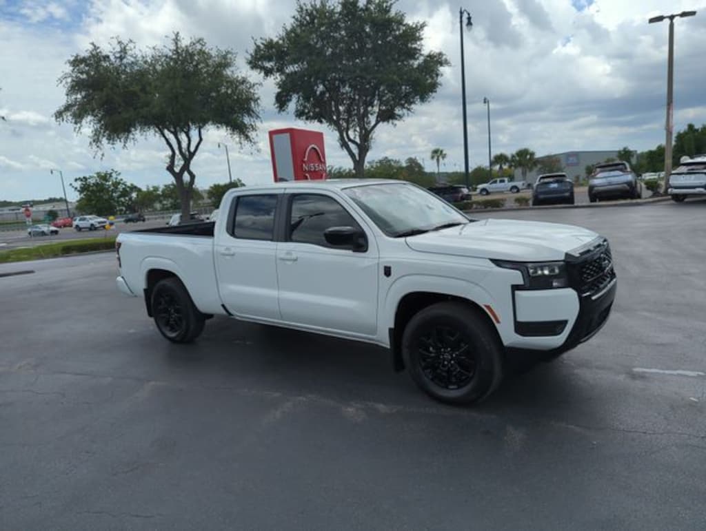 New 2026 Nissan Frontier SV Truck Crew Cab