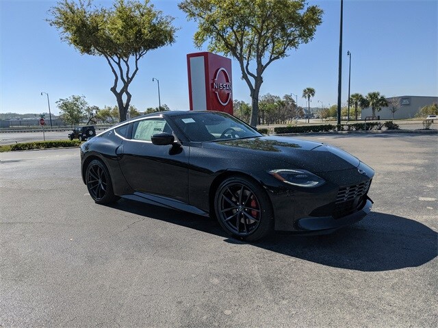2025 Nissan Z Performance photo 2
