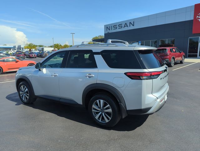 2023 Nissan Pathfinder SL - Photo 9