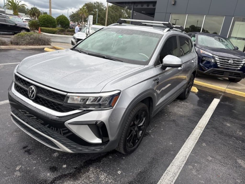 Used 2022 Volkswagen Taos 1.5T SE SUV