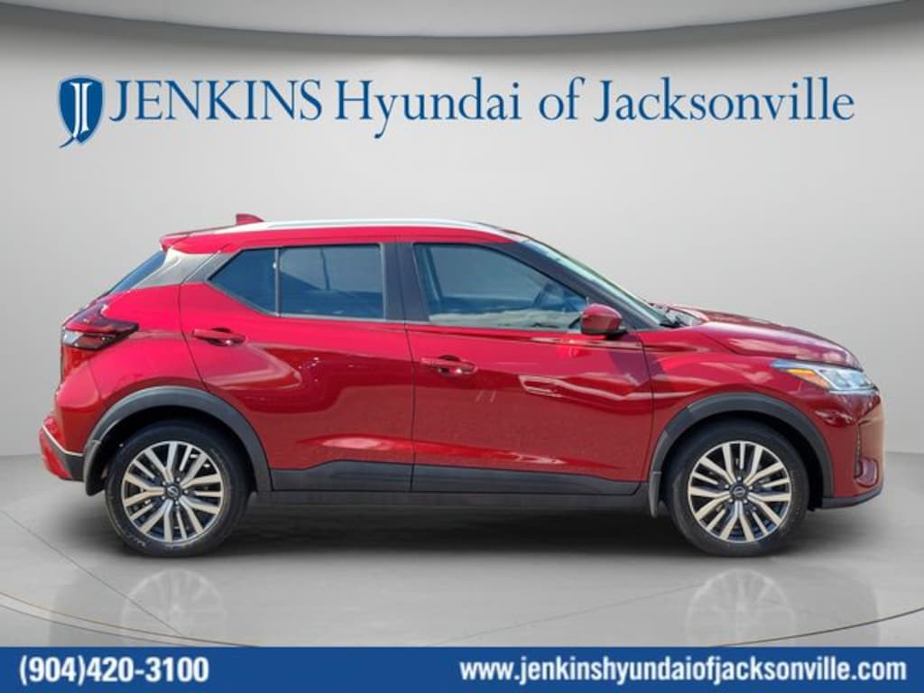 Used 2023 Nissan Kicks SV SUV