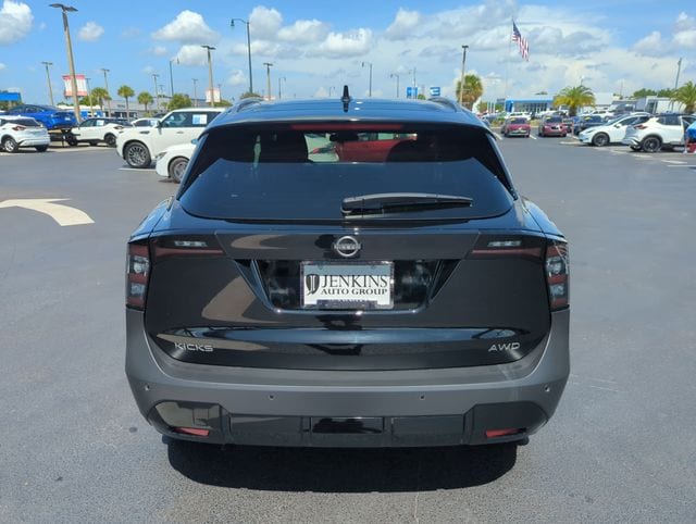 2025 Nissan Kicks SV AWD - Photo 7