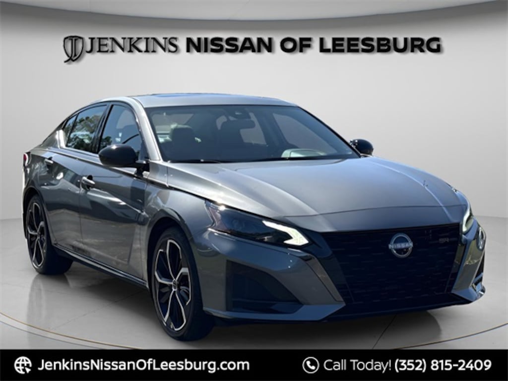 New 2025 Nissan Altima SR Sedan