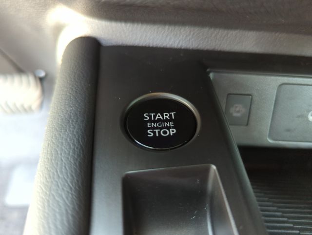 2025 Nissan Kicks SV AWD - Photo 44