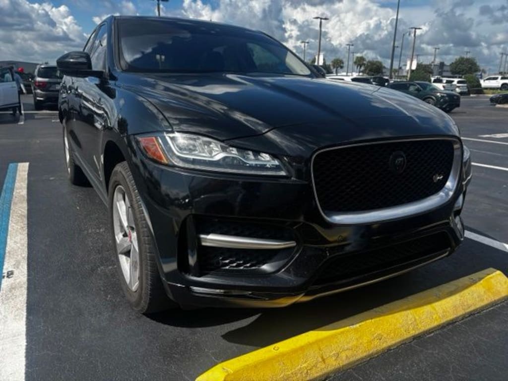 Used 2017 Jaguar F-PACE 35t R-Sport SUV