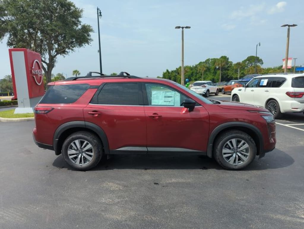 New 2026 Nissan Pathfinder SL SUV