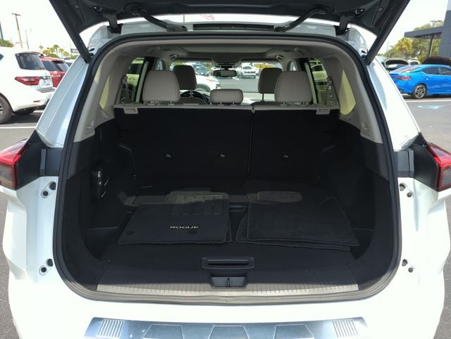 2024 Nissan Rogue SL - Photo 19