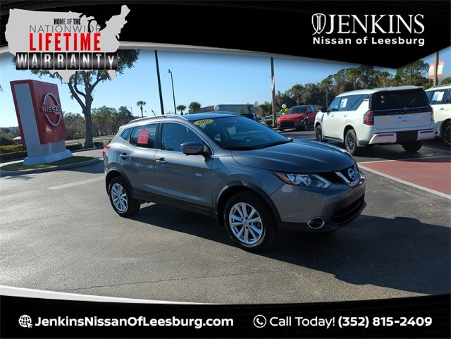 2017 Nissan Rogue Sport SV's photo