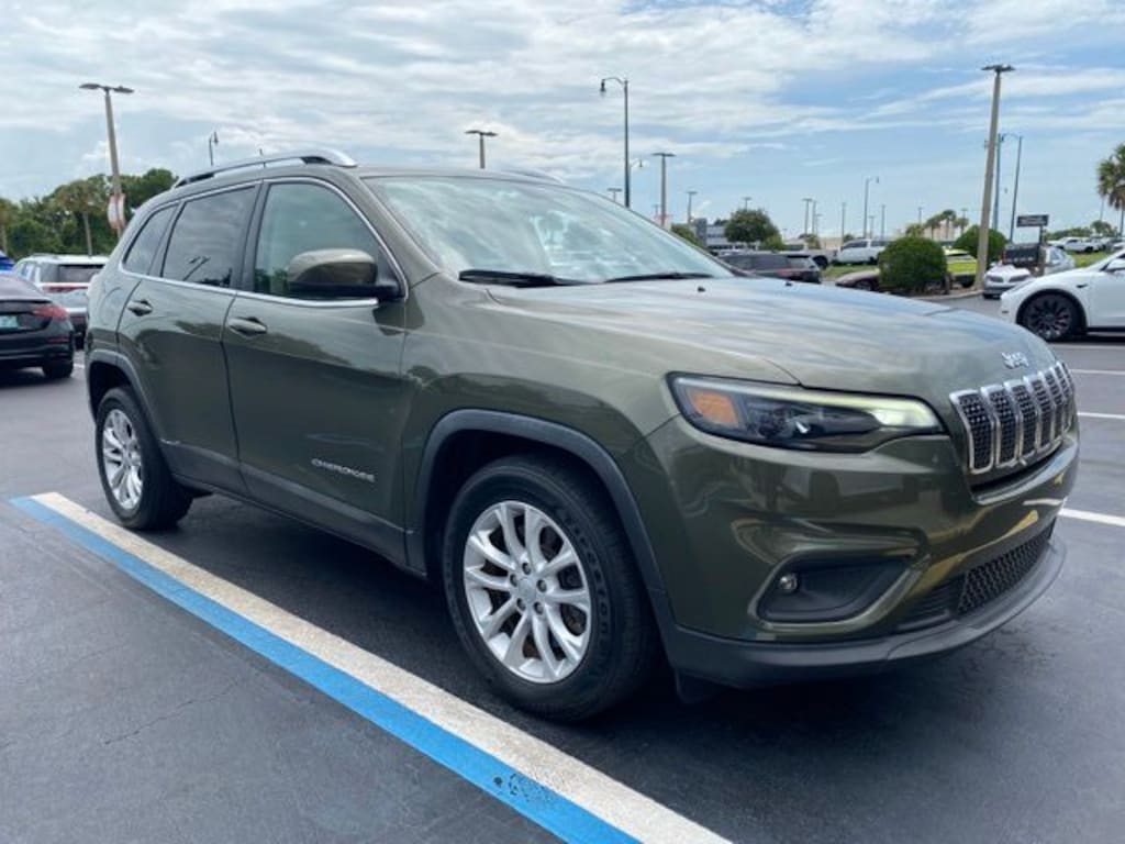Certified 2019 Jeep Cherokee Latitude FWD SUV