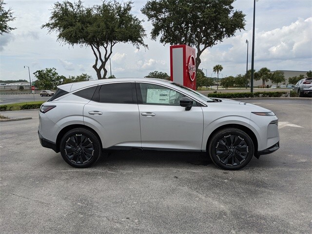2025 Nissan Murano Platinum photo 3