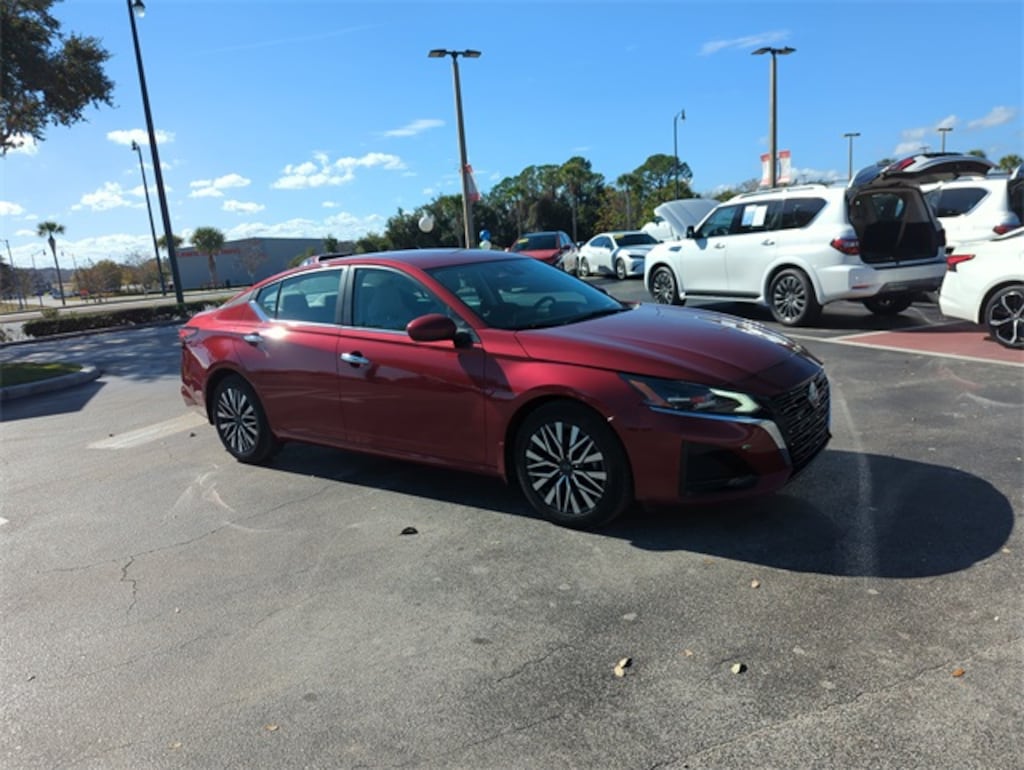 Certified 2023 Nissan Altima 2.5 SV Sedan