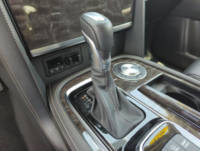 2023 Nissan Armada Platinum - Photo 42