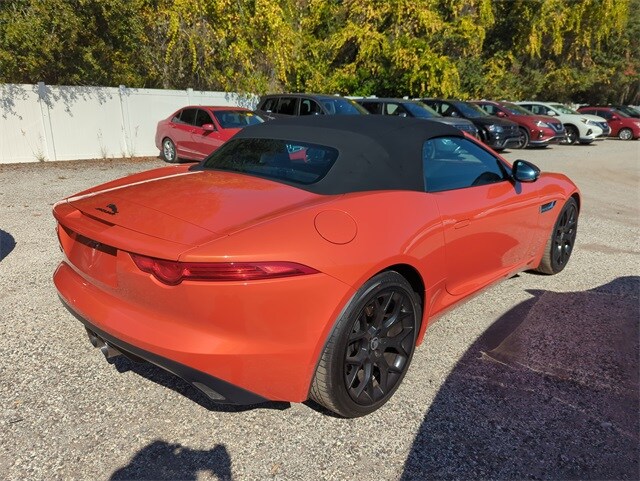 2014 Jaguar F-TYPE Base photo 2
