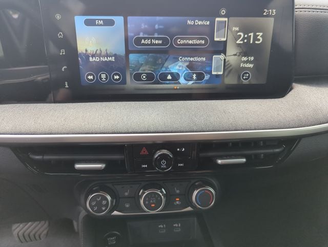2025 Nissan Kicks SV AWD - Photo 35