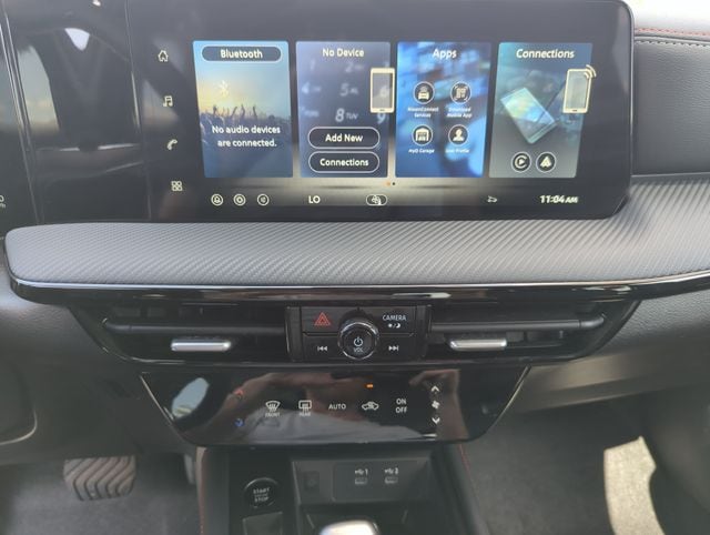 2026 Nissan KICKS SR - Photo 37