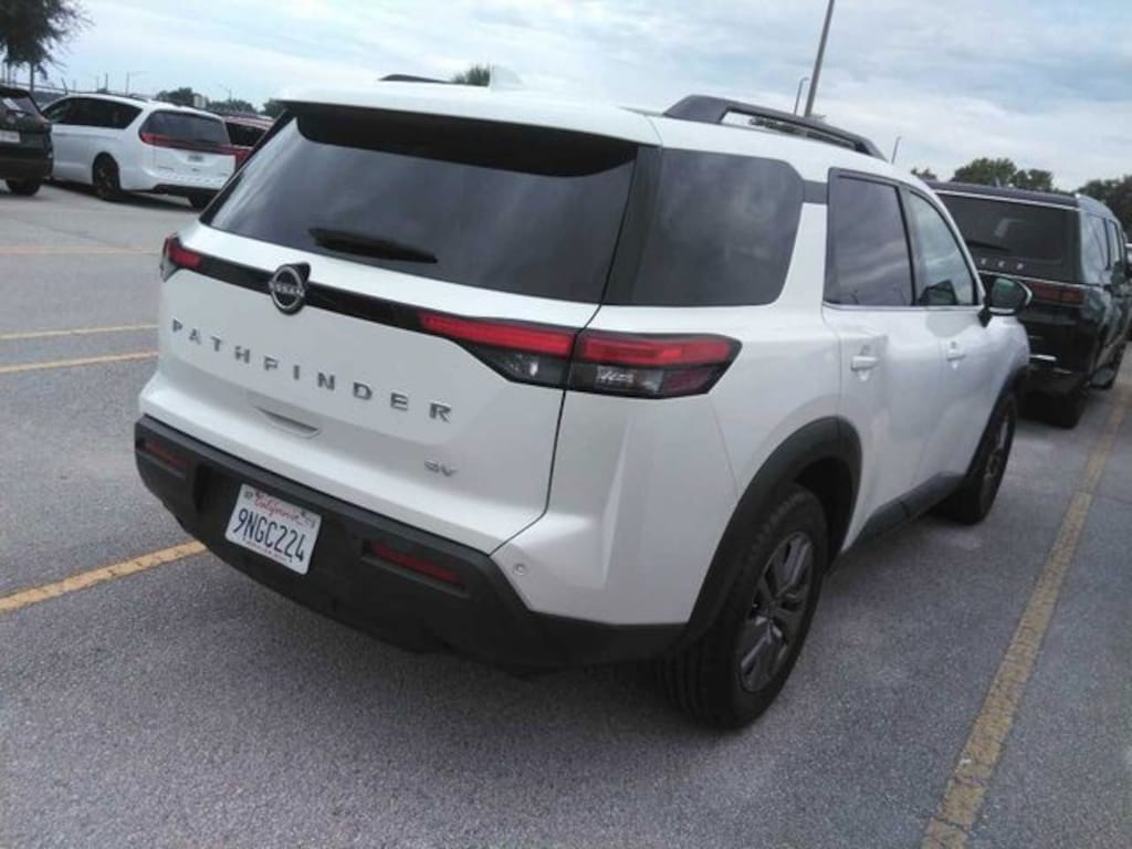 Certified 2024 Nissan Pathfinder SV SUV