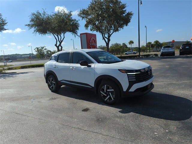 2026 Nissan Kicks SV photo 2