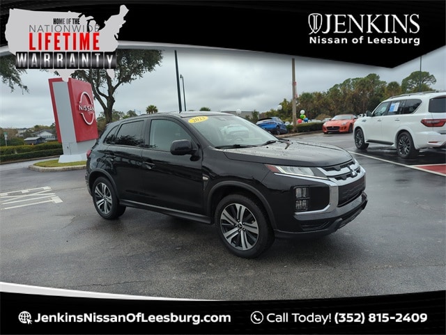 2023 Mitsubishi Outlander Sport ES's photo