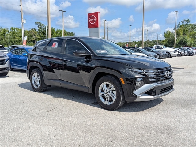 Used 2025 Hyundai Tucson SE with VIN 5NMJA3DE3SH464282 for sale in Leesburg, FL