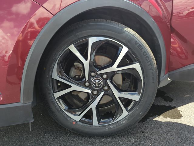 2018 Toyota C-HR XLE Premium - Photo 44