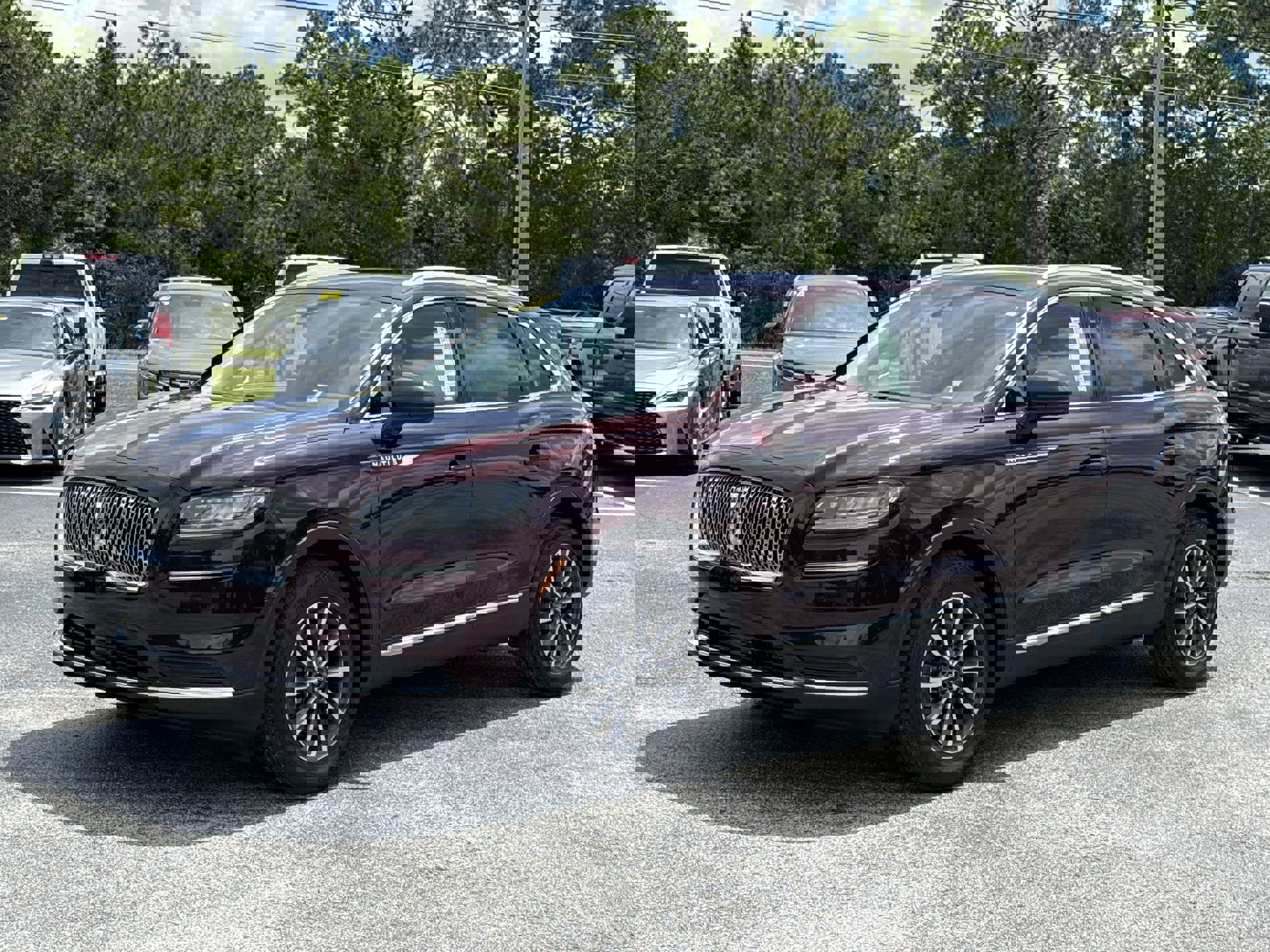 2022 Lincoln Nautilus Standard photo 2