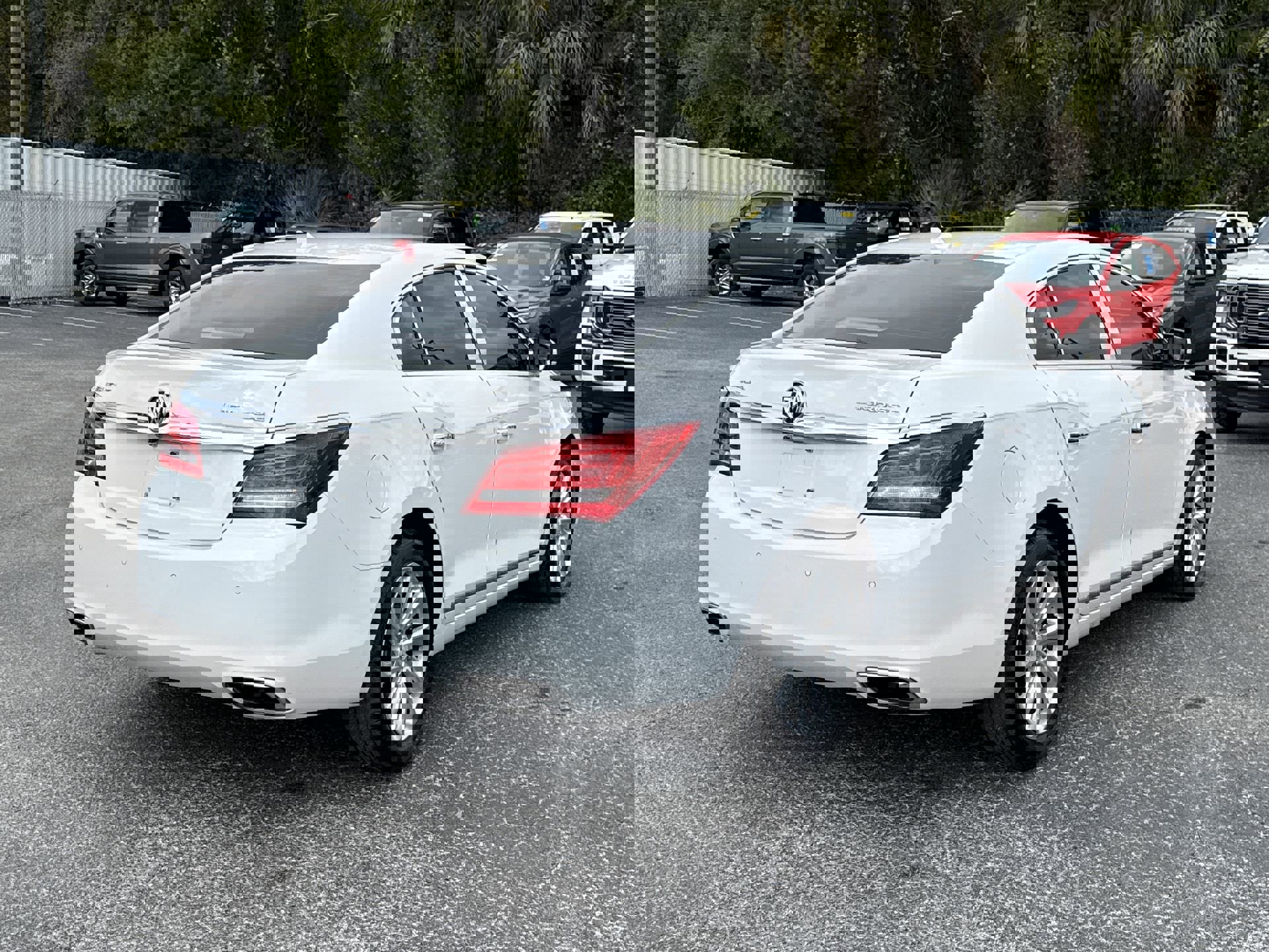 2014 Buick LaCrosse Leather photo 3