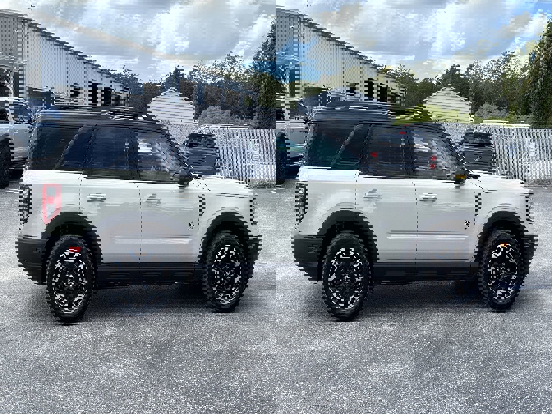 2024 Ford Bronco Sport Outer Banks photo 2