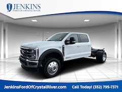 2025 Ford Chassis Cab F-450 Lariat TRUCK