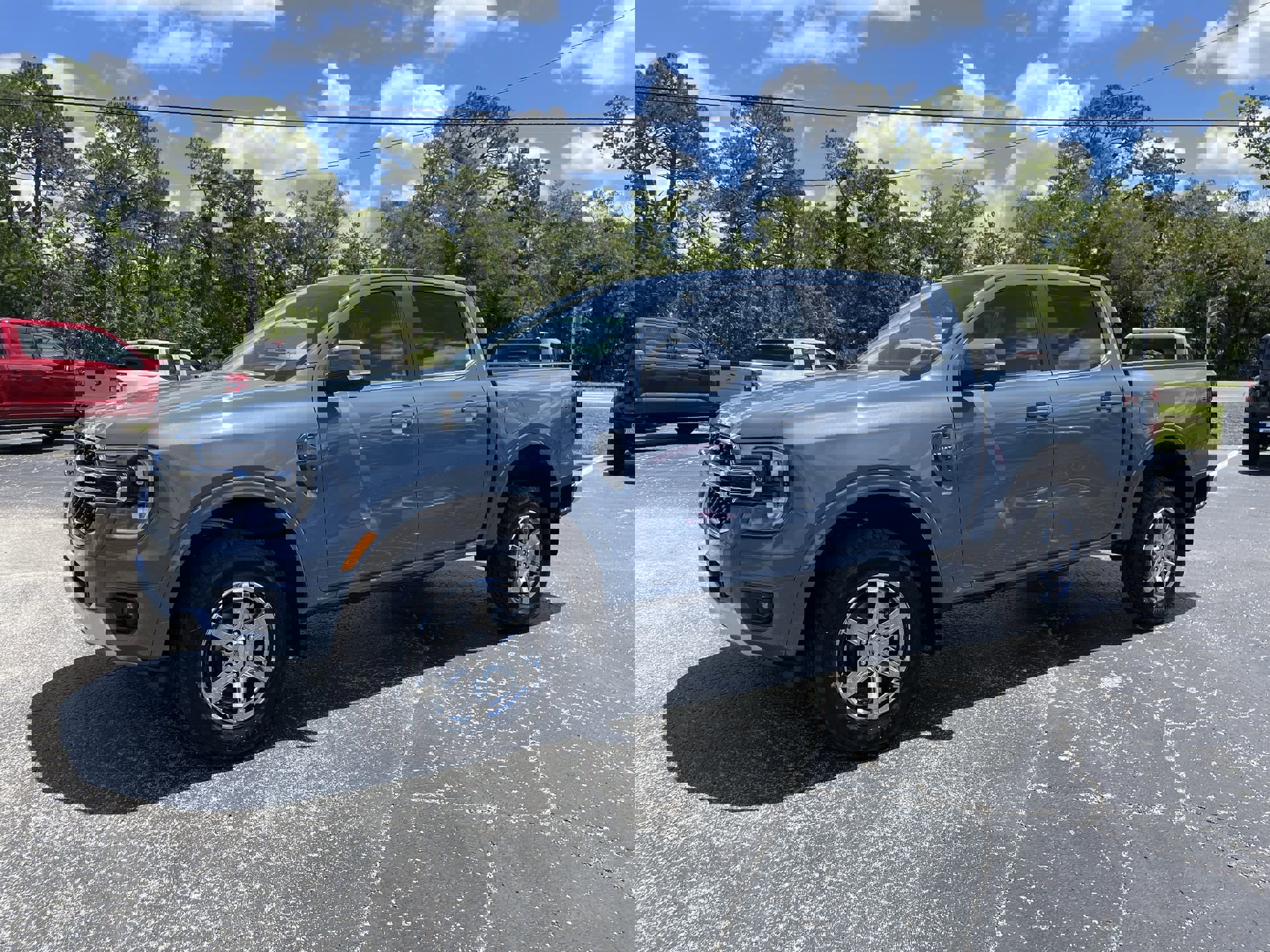 2025 Ford Ranger Lariat photo 2