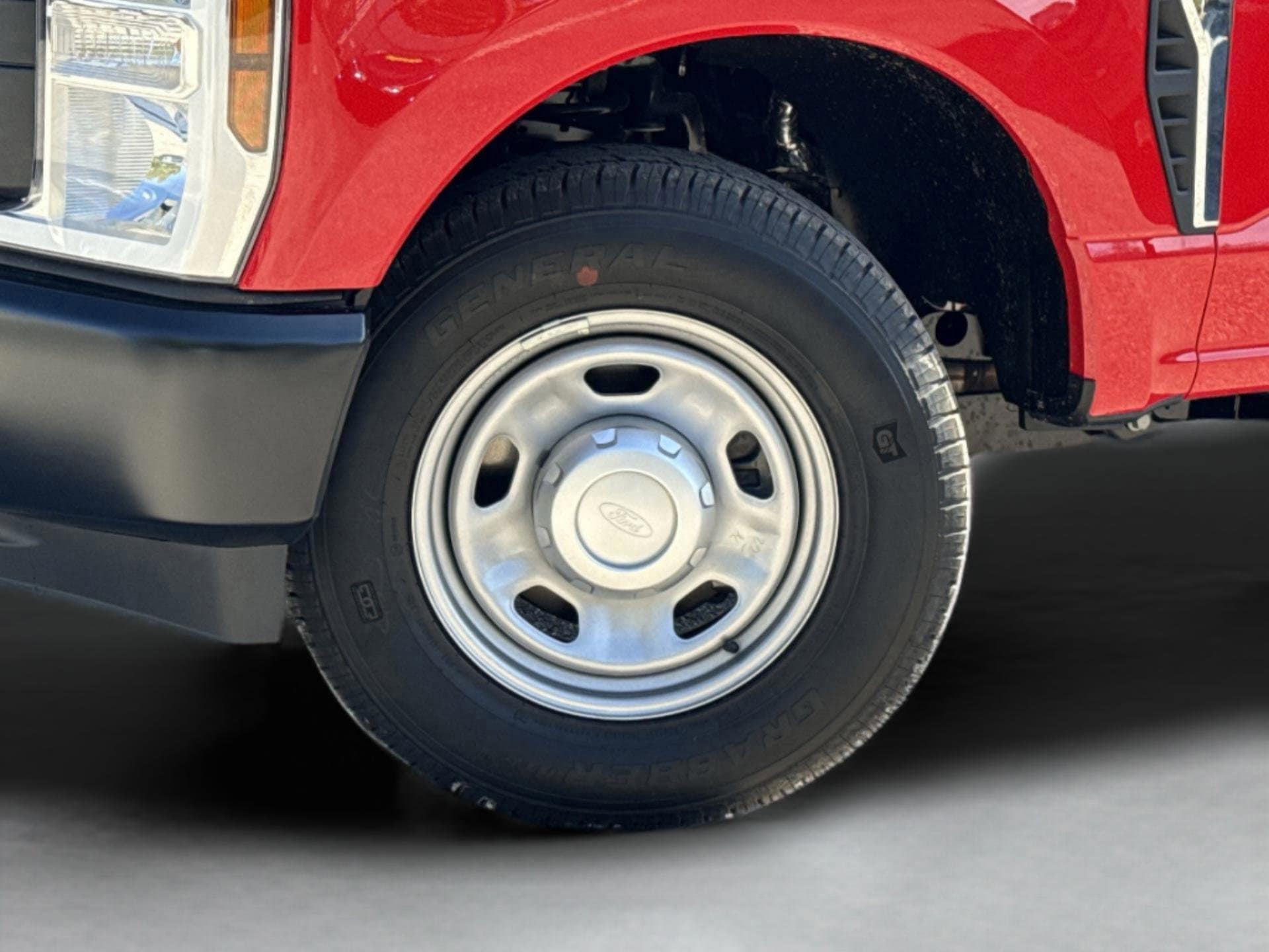 2026 Ford F-350 Super Duty XL - Photo 38
