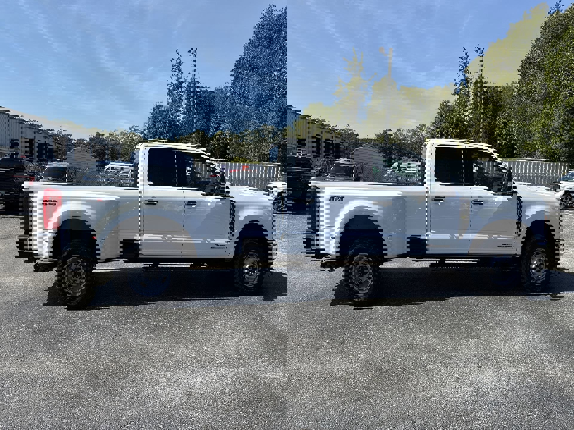 2024 Ford F-350 XLT photo 3