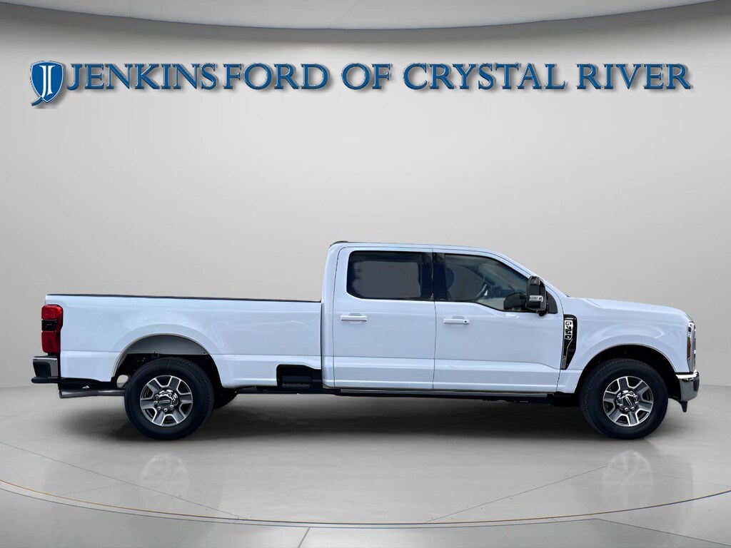 New 2026 Ford Super Duty F-350 Lariat TRUCK