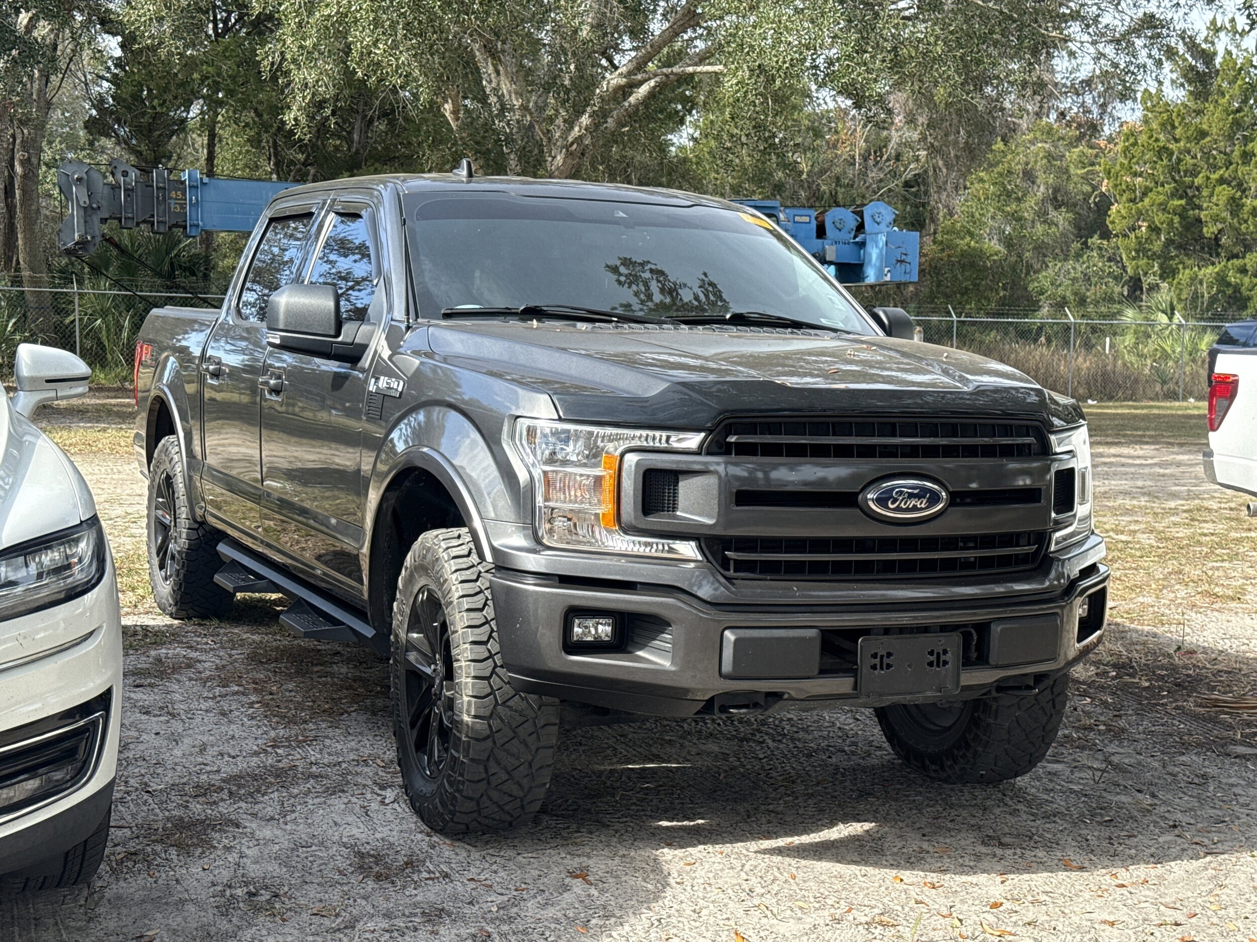 2020 Ford F-150 XLT photo 2