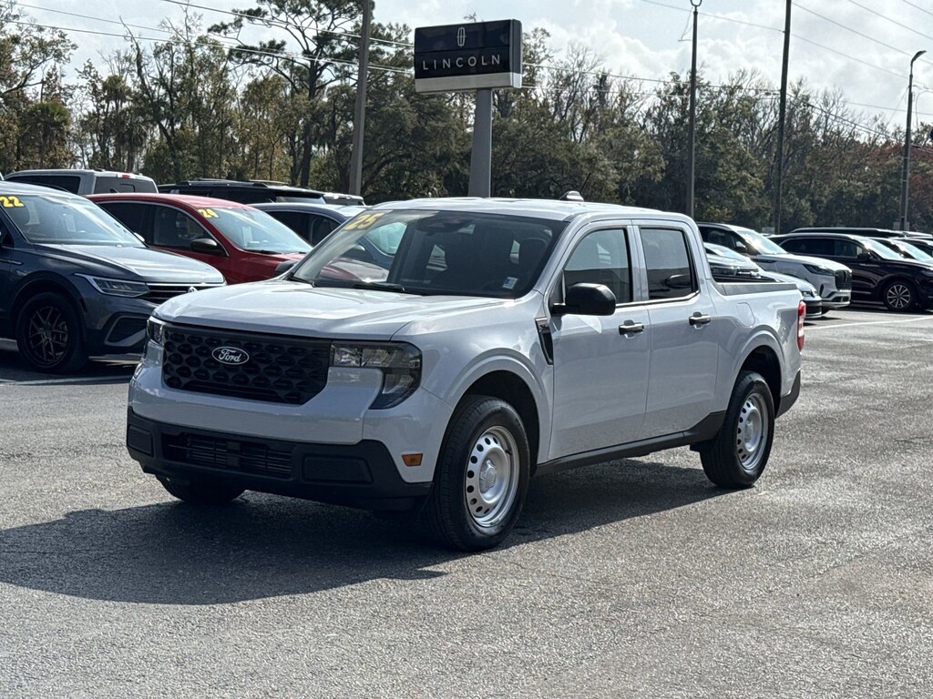 New 2025 Ford Maverick XL TRUCK