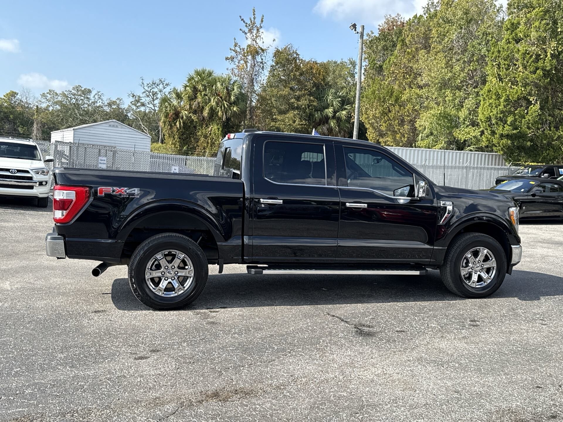 2022 Ford F-150 Lariat photo 3