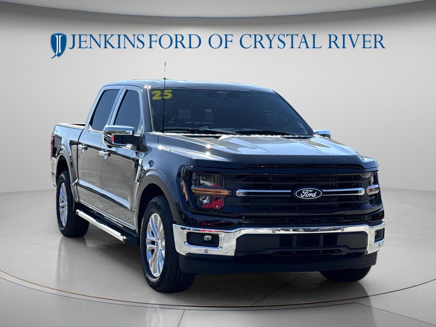 2025 Ford F-150 XLT - Photo 15