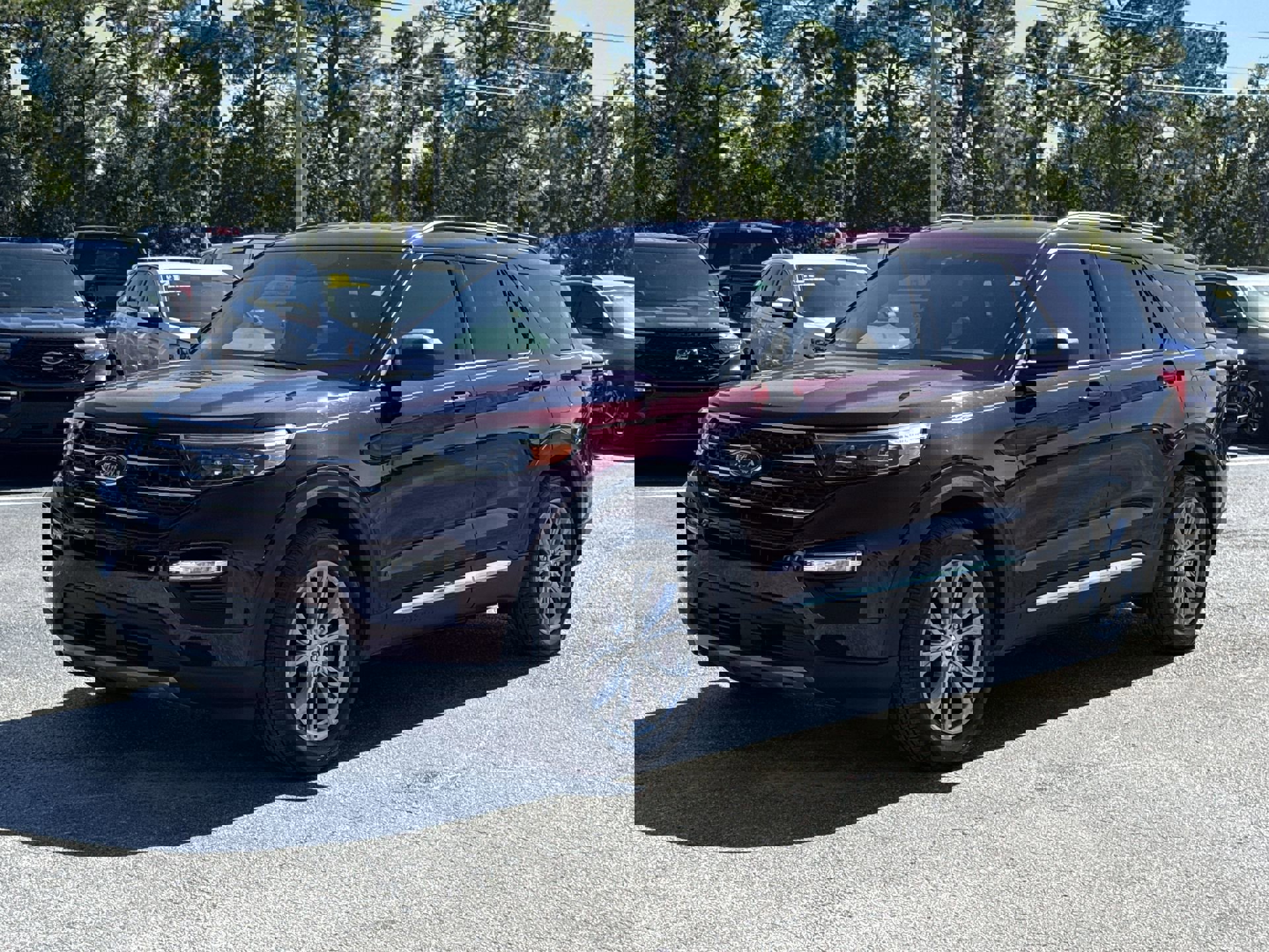 2022 Ford Explorer XLT photo 2