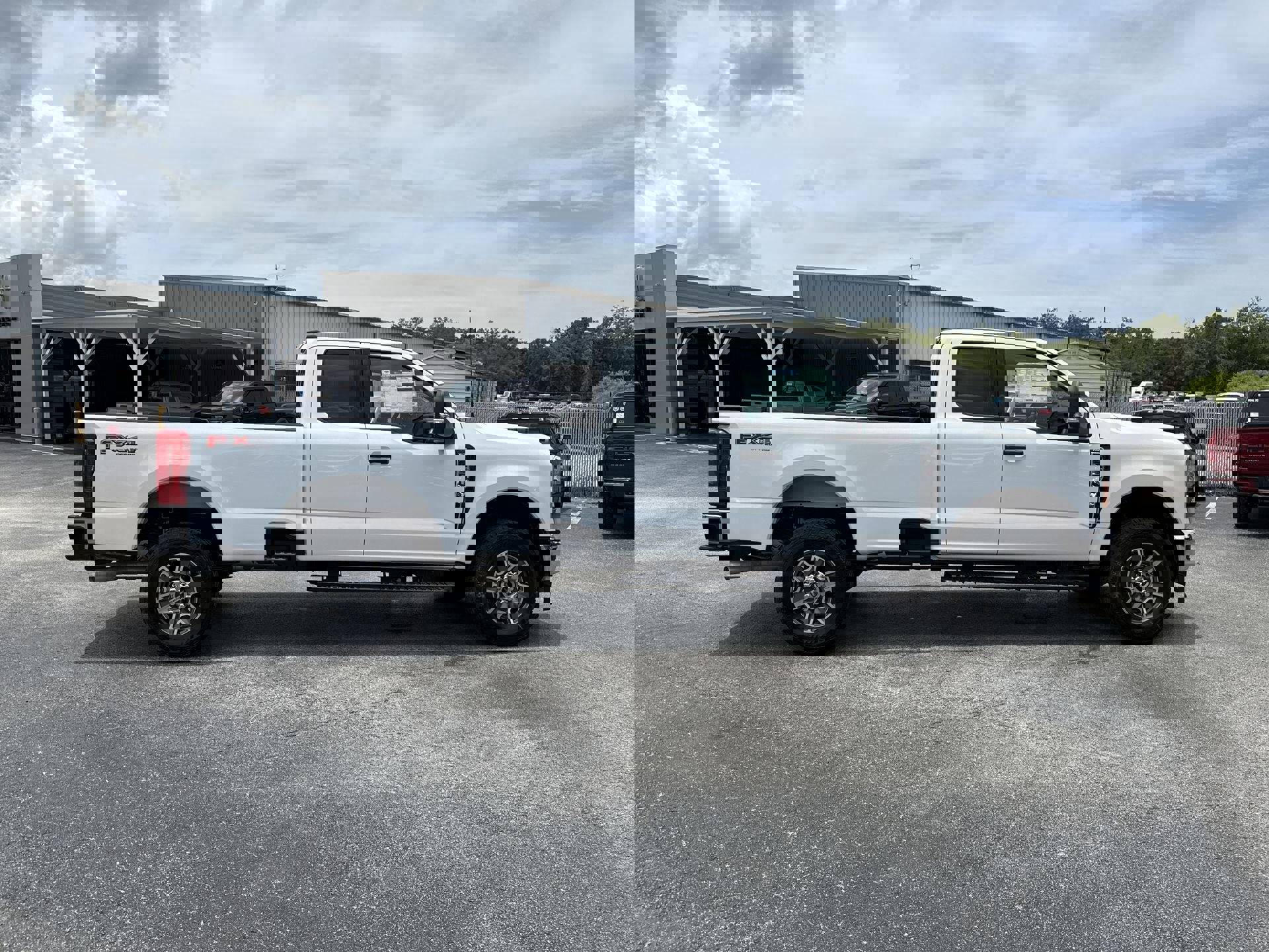 2025 Ford F-350 XLT photo 3