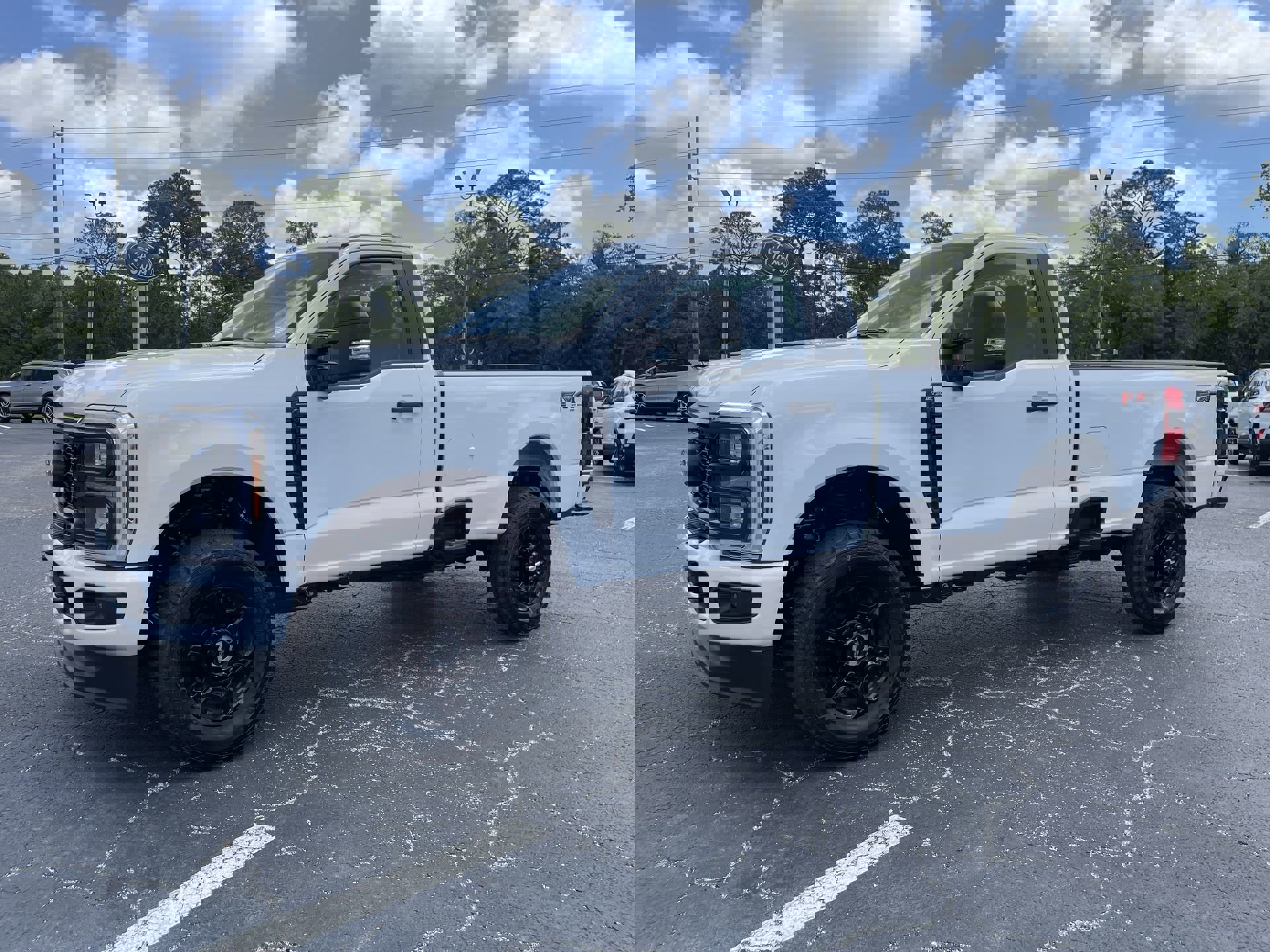 2025 Ford F-350 photo 2