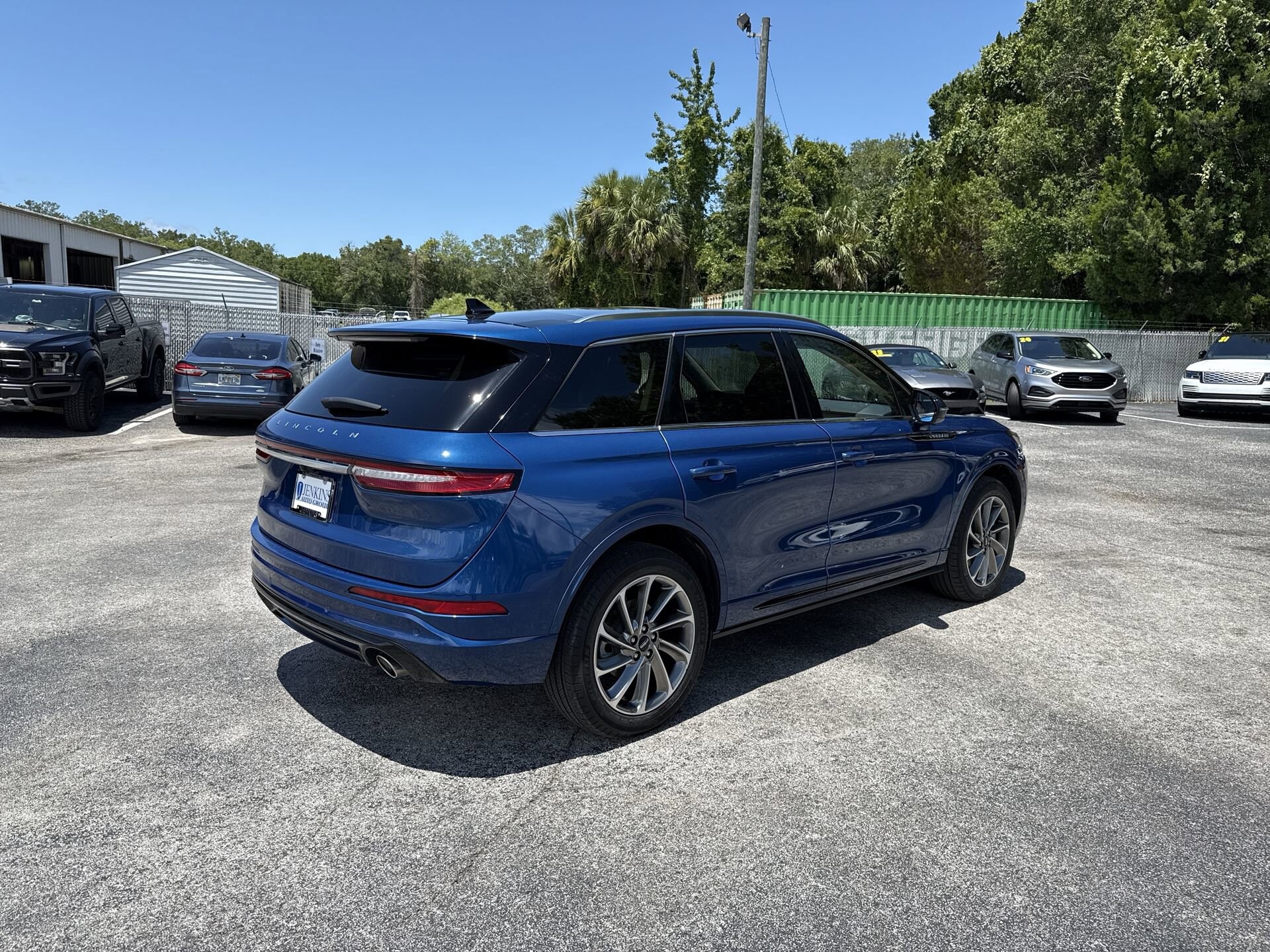 2021 Lincoln Corsair Grand Touring photo 3
