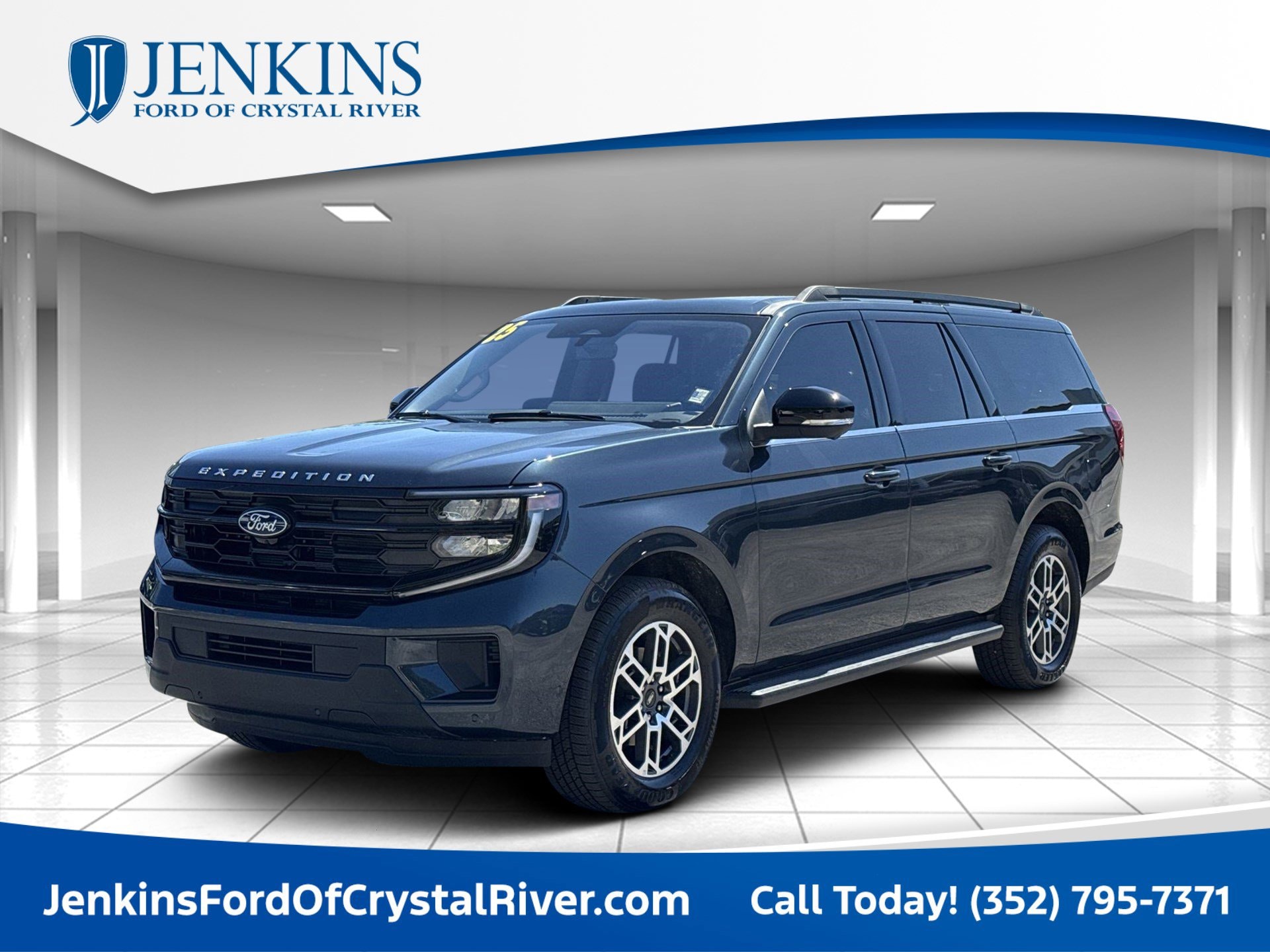 2025 Ford Expedition Active's photo