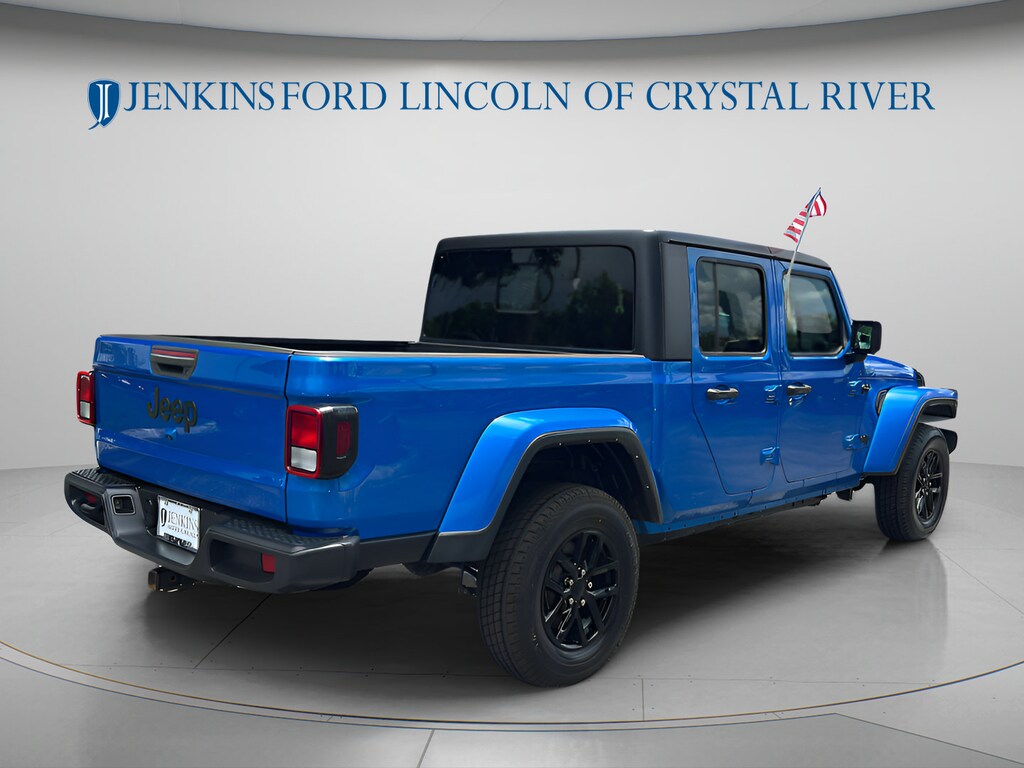 Used 2023 Jeep Gladiator Sport S Truck Crew Cab