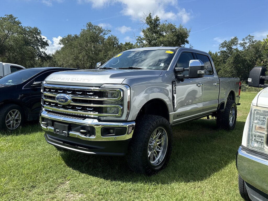 Used 2024 Ford F-250 LARIAT Truck Crew Cab