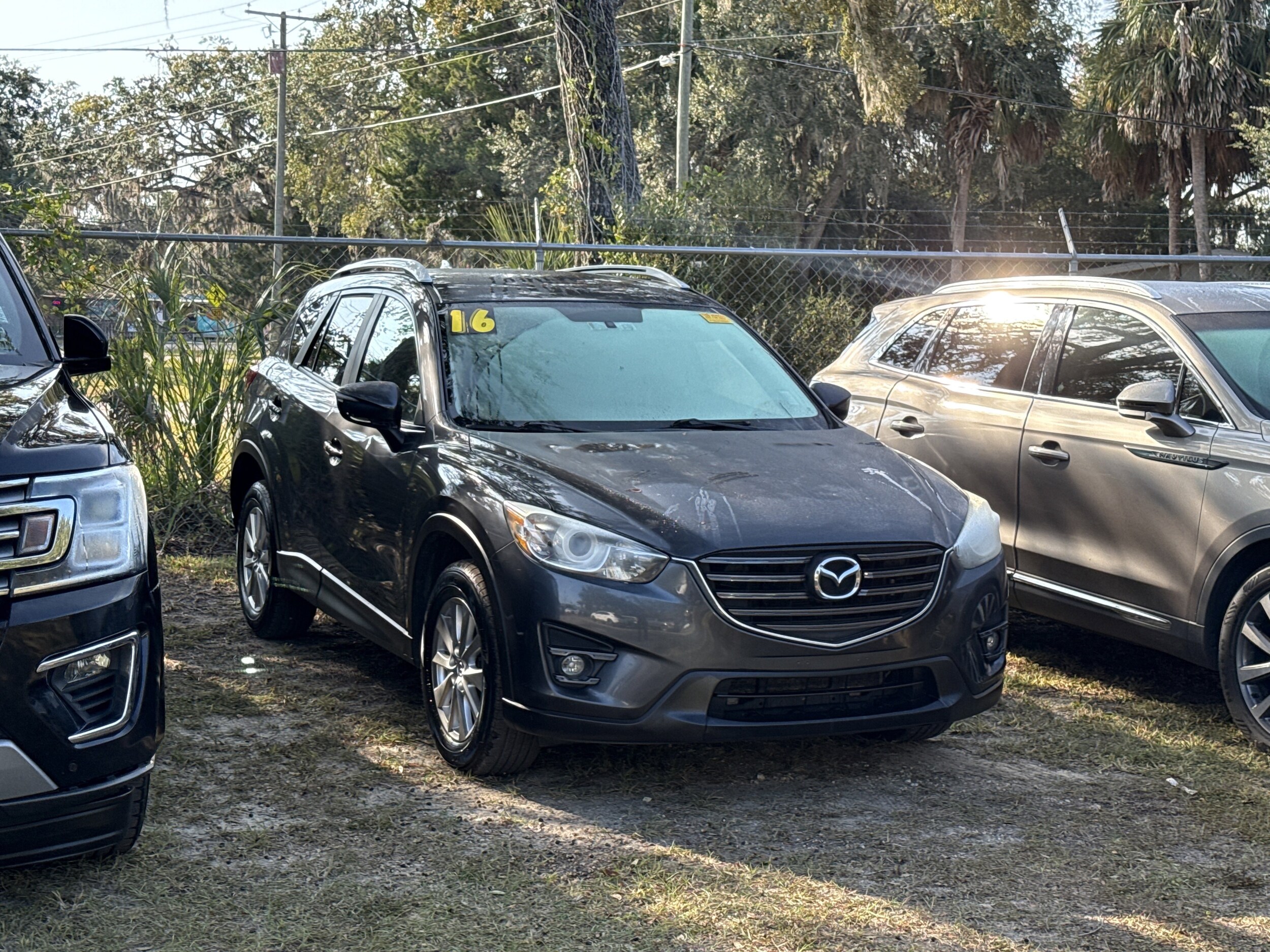 2016 Mazda CX-5 Touring photo 2