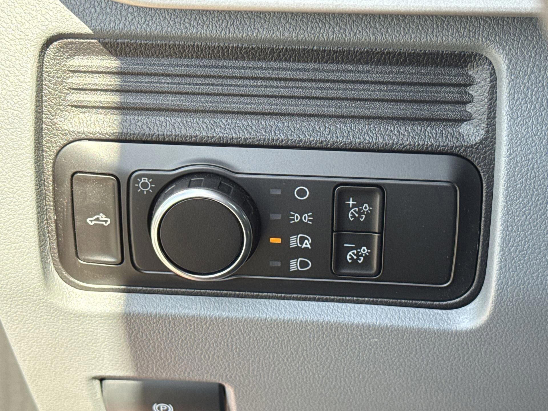 2026 Ford F-350 Super Duty XL - Photo 18