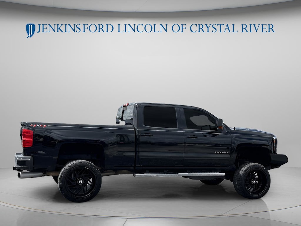 Used 2018 Chevrolet Silverado 2500HD LT Truck Crew Cab