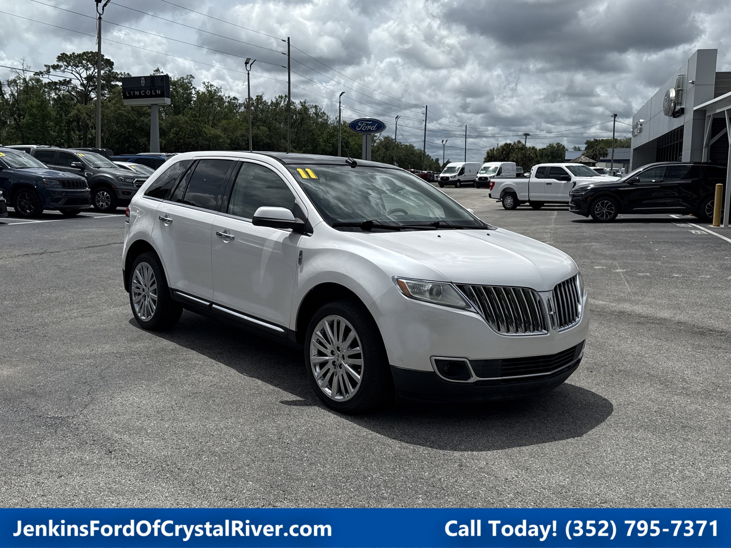 2011 Lincoln MKX FWD's photo