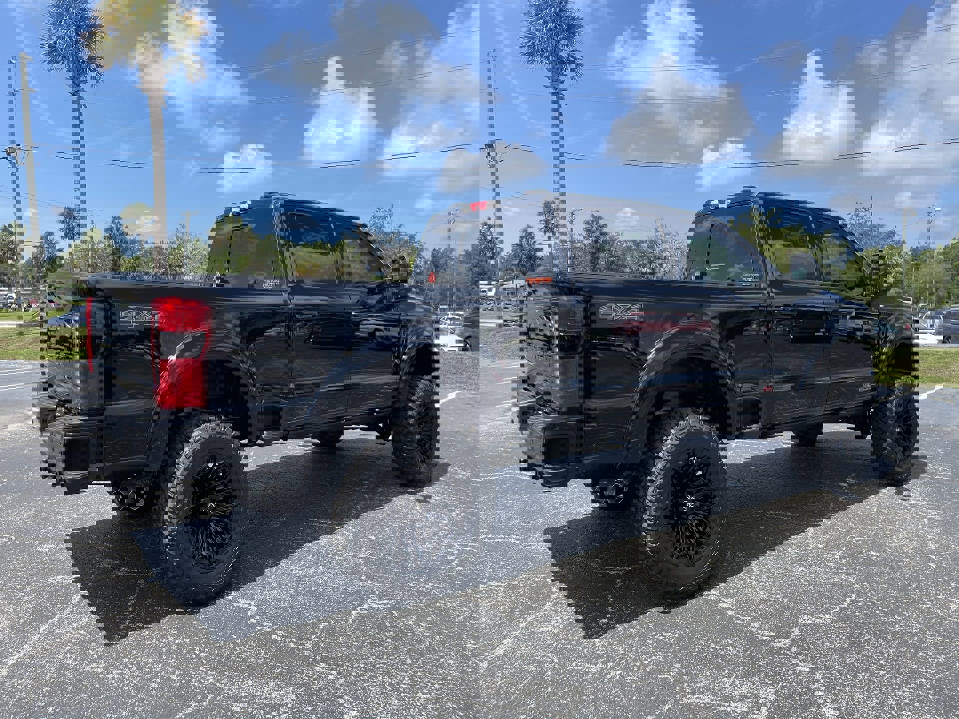 2025 Ford F-250 photo 4