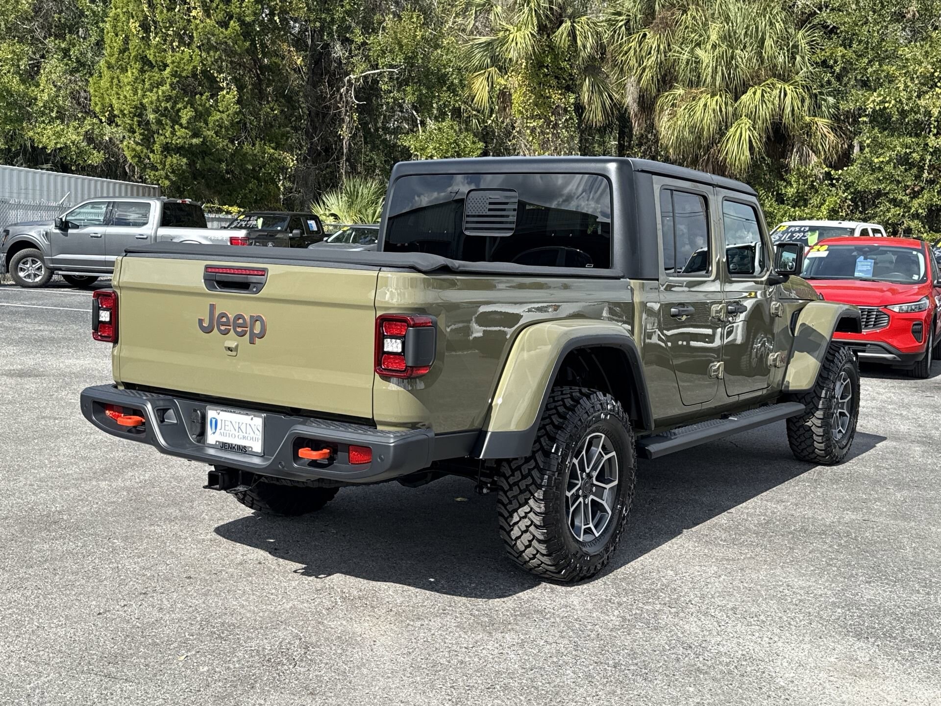 2025 Jeep Gladiator Mojave photo 3